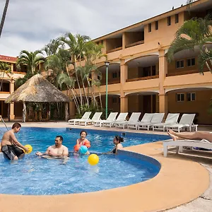 https://margaritas-hotel-tennis-club.mazatlan-hotels.com